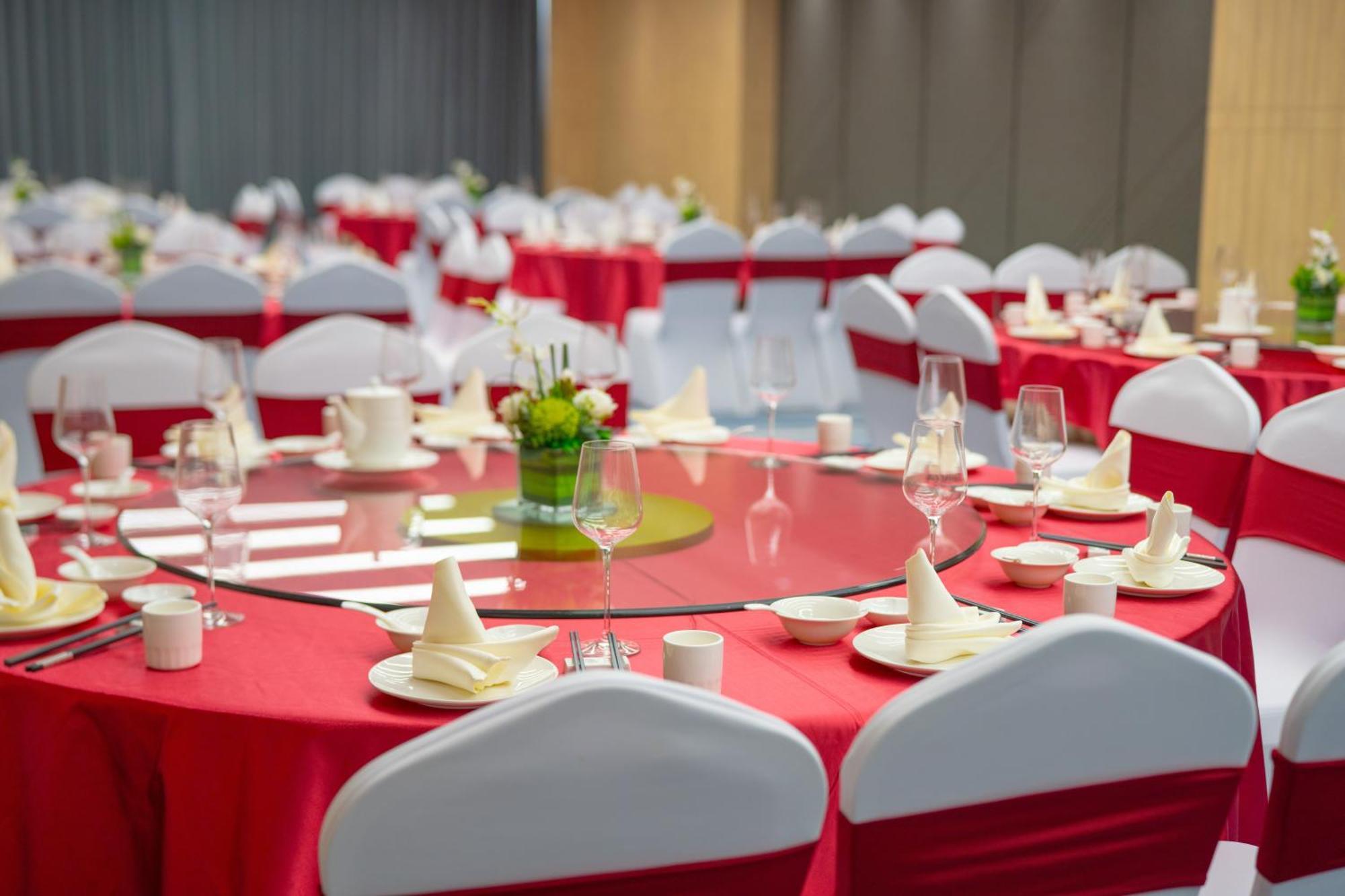 Holiday Inn Express Guangzhou Panyu Dashi By Ihg Buitenkant foto